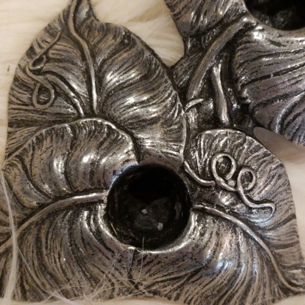 SET 2 PEWTER 3 CANDLESTICK HOLDERS‎